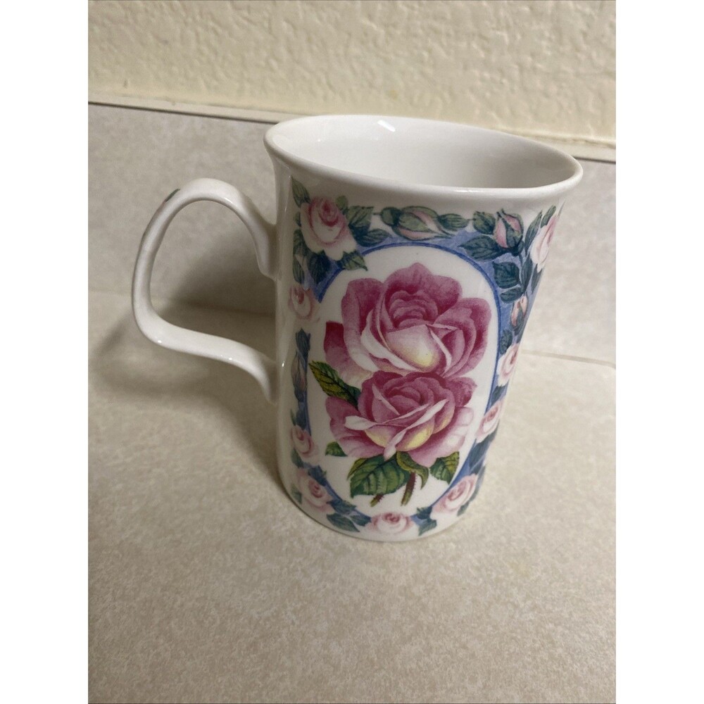 Roy Kirkham Fine Bone China  Roses  Coffee/Tea Mug Made  England 1994 4x3"
